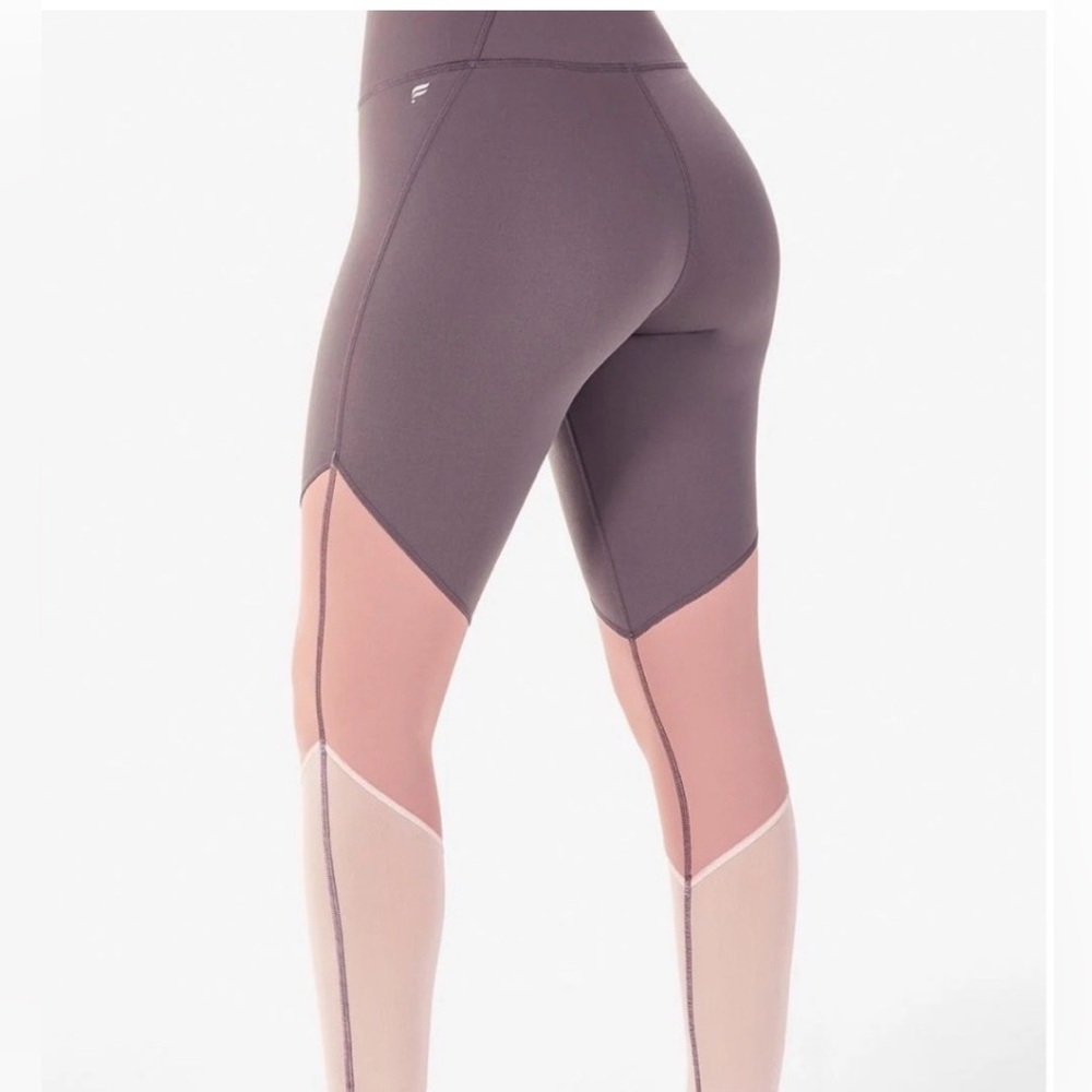 Fabletics Zone High-Waisted Leggings in the colorway Shadow/Rosebloom/Petal SZ M